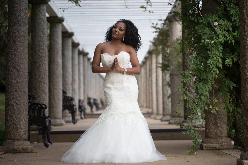 View More: http://shotwithabow.pass.us/jenn-bridals-unedited